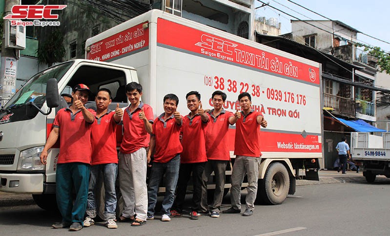 Đội ngũ nhân viên trẻ trung của Sài Gòn Express